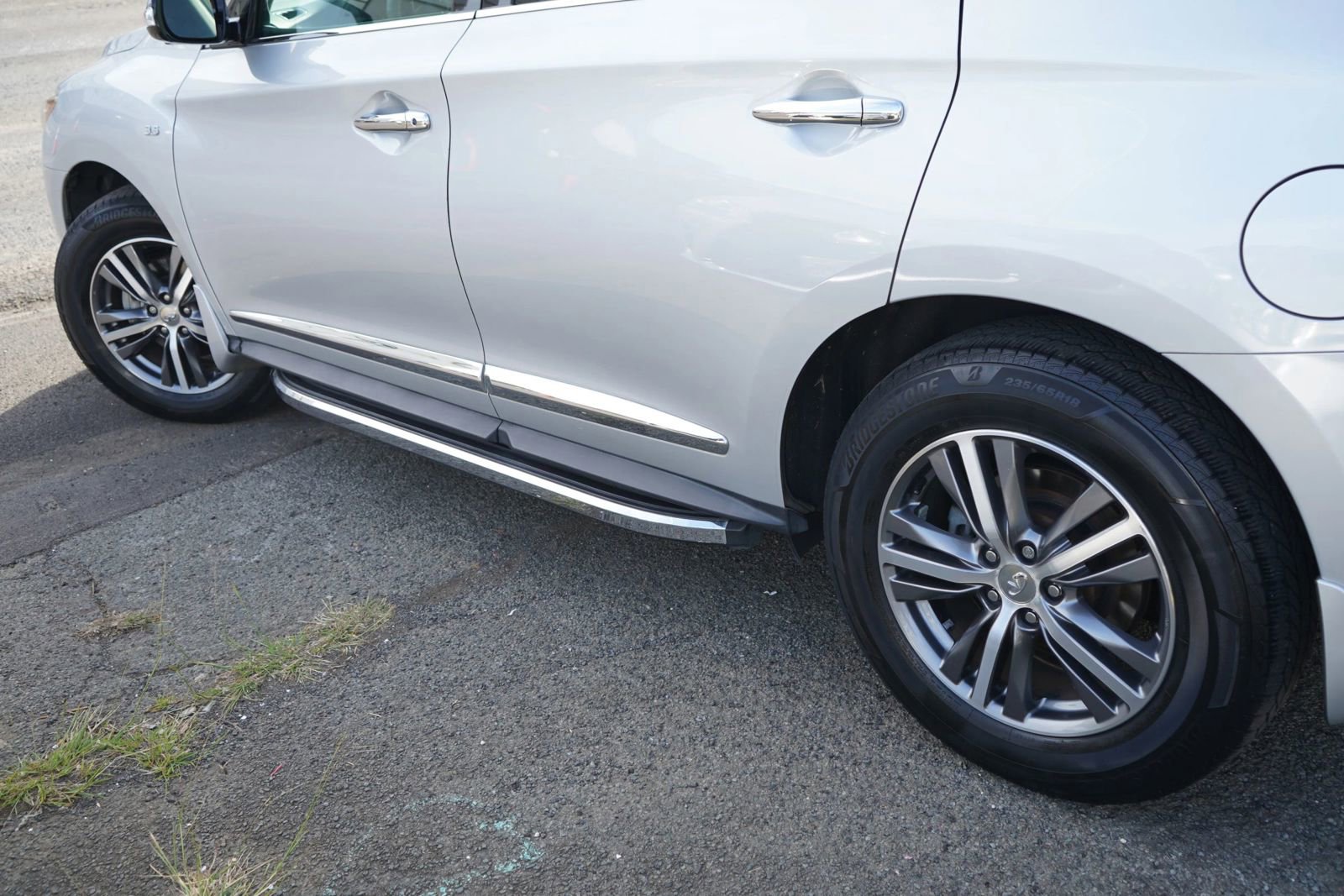 Used 2020 INFINITI QX60 Luxe w/ Essential Package FWD image 6