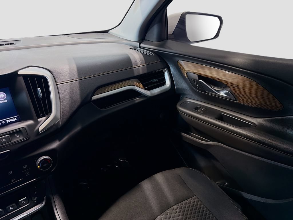 Used 2020 GMC Terrain SLE FWD image 23