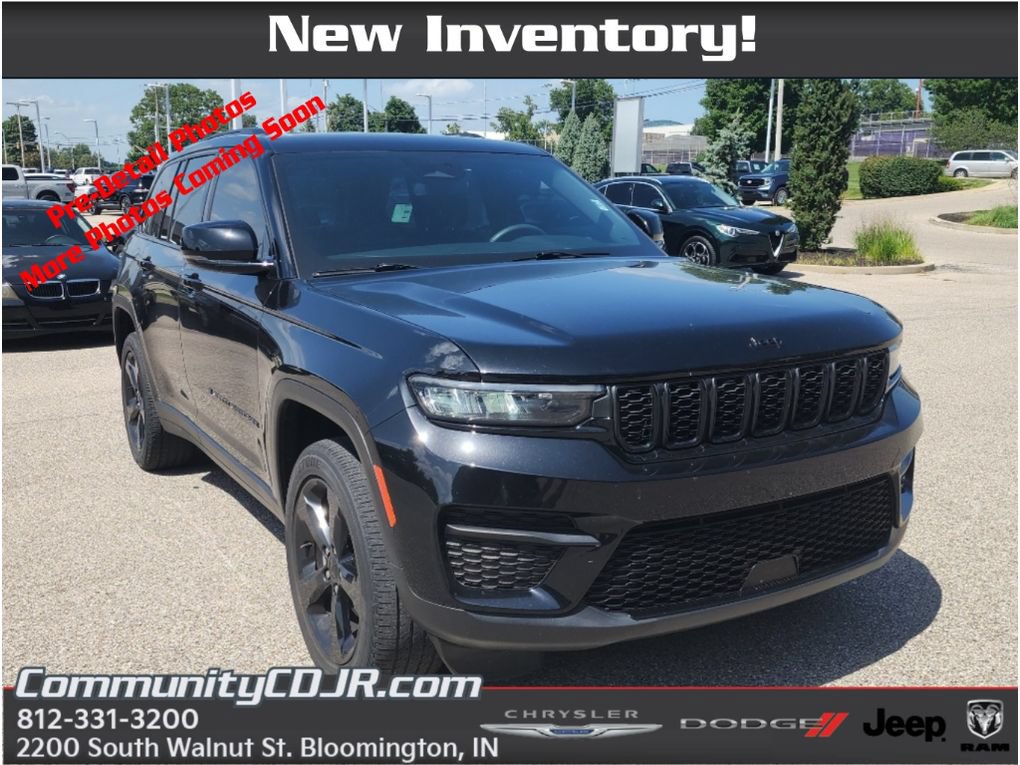Used 2023 Jeep Grand Cherokee Altitude