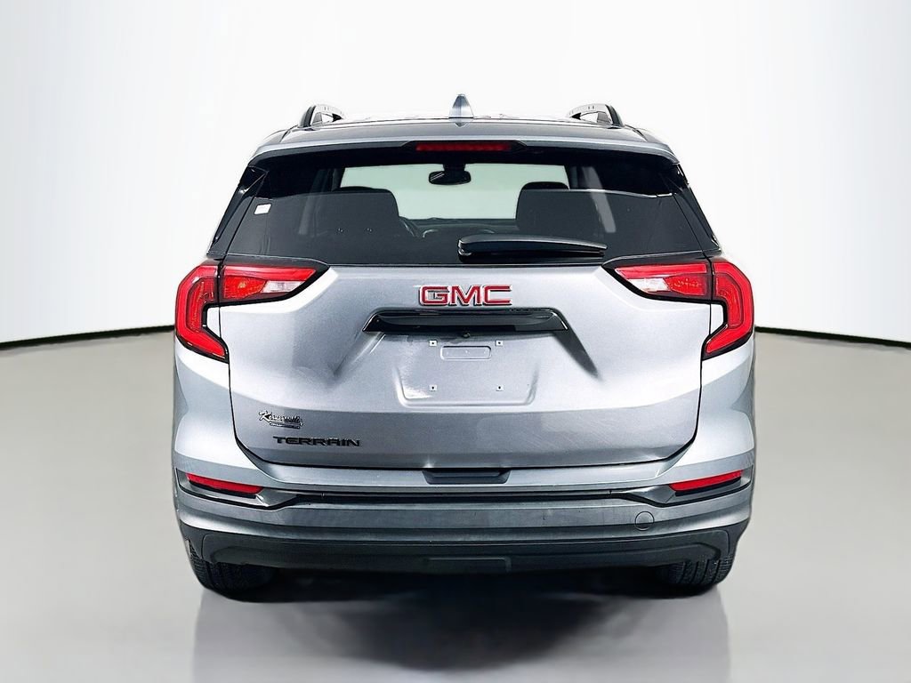 Used 2020 GMC Terrain SLE w/ Elevation Edition image 6
