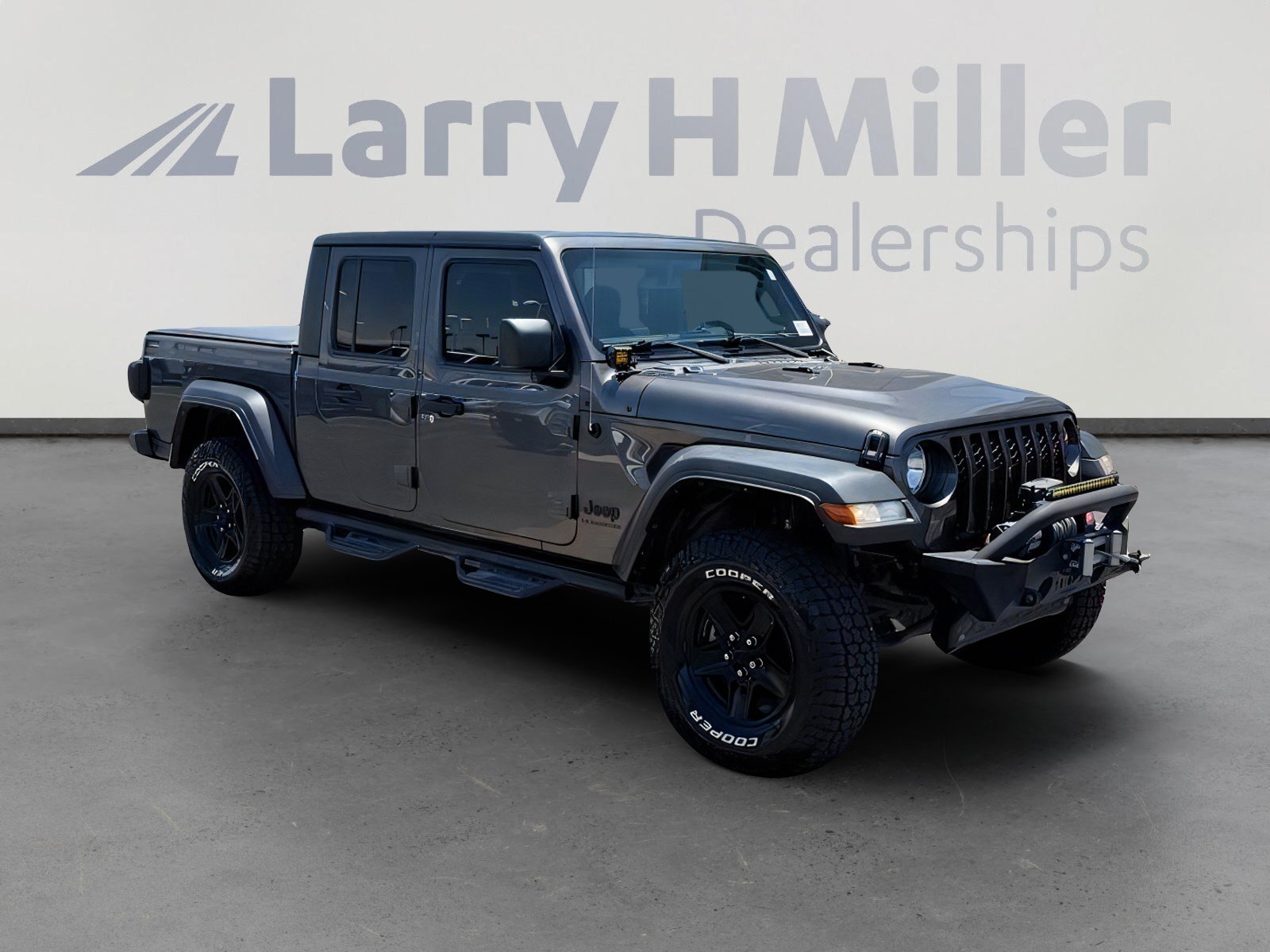 Used 2021 Jeep Gladiator Sport AWD/4WD image 8