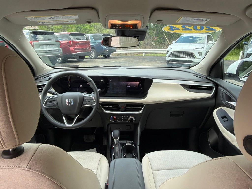 Used 2024 Buick Encore GX Preferred w/ Comfort Package FWD image 17