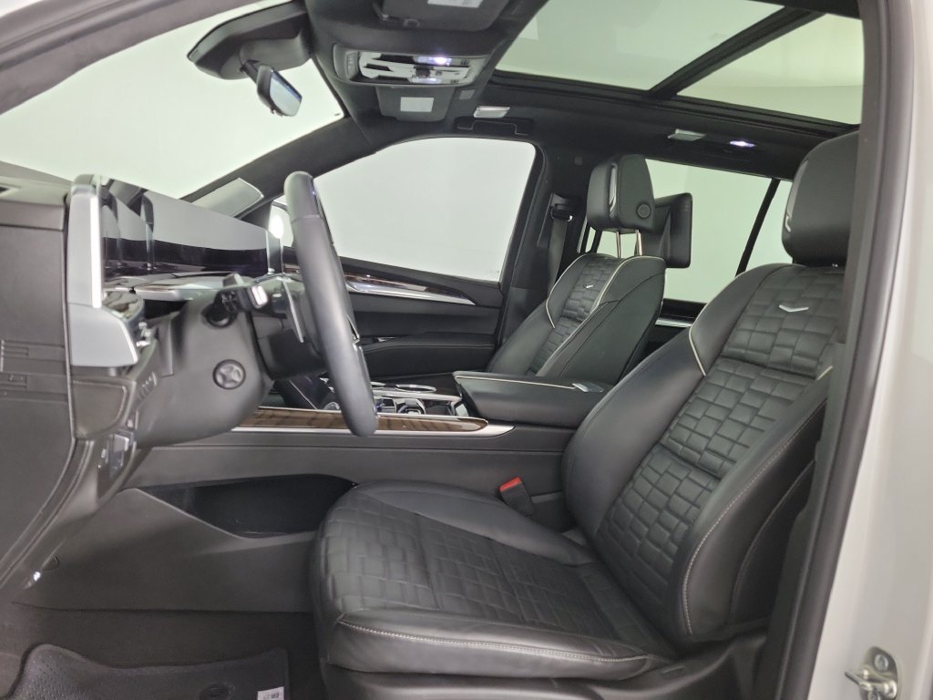 Certified 2025 Cadillac Escalade Sport Platinum AWD/4WD image 19
