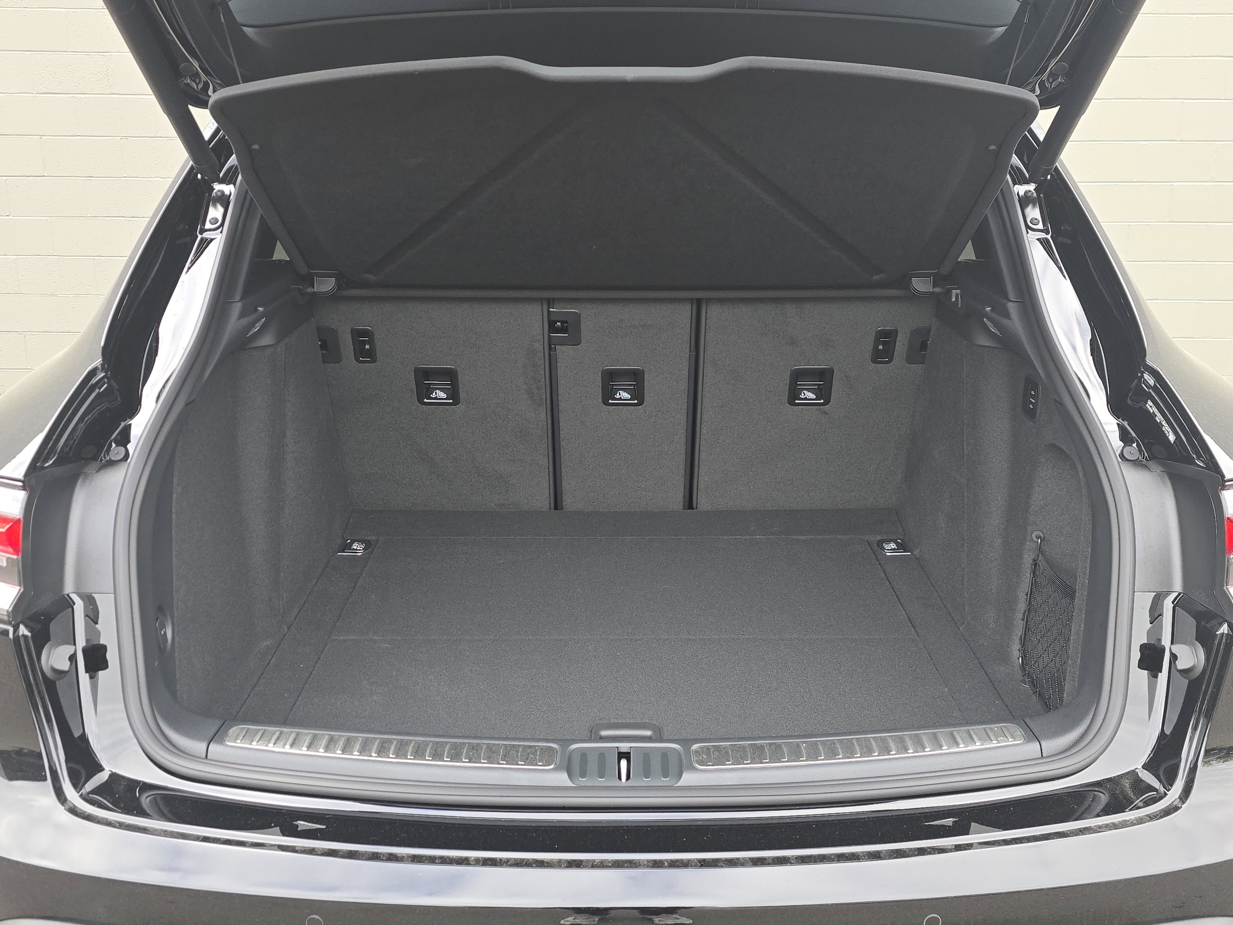 New 2026 Porsche Macan S image 16