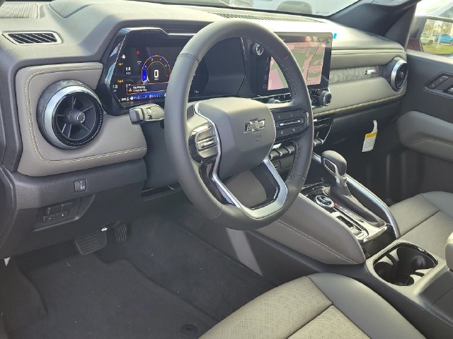 New 2026 Chevrolet Colorado ZR2 w/ Technology Package AWD/4WD image 18