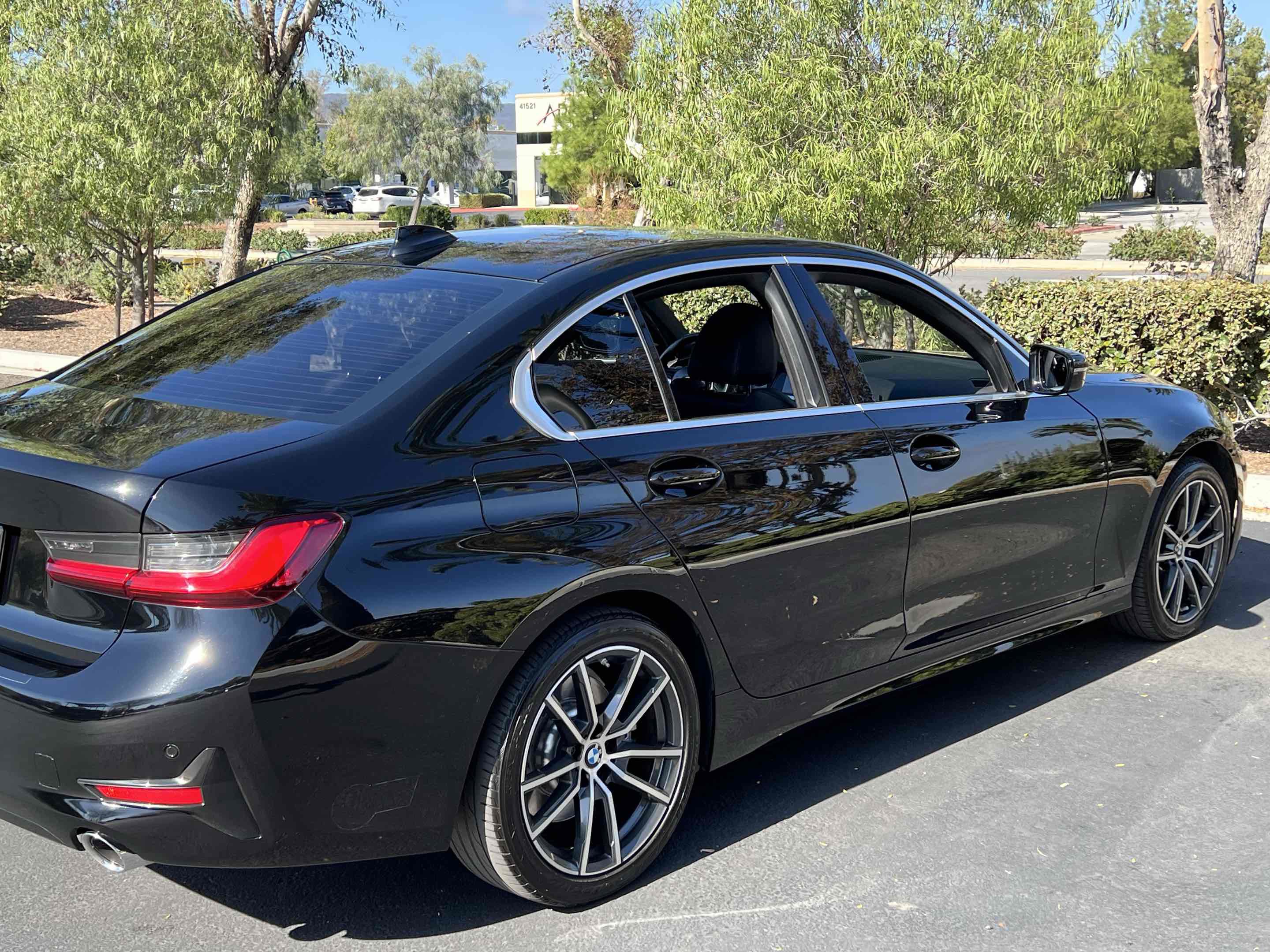Used 2021 BMW 330e image 67