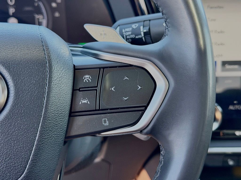 Used 2024 Lexus RZ 300e Premium w/ Technology Package FWD image 25