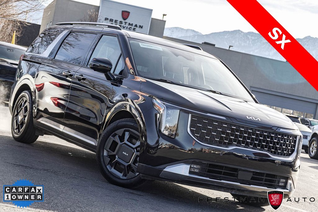 Used 2025 Kia Carnival SX image 1
