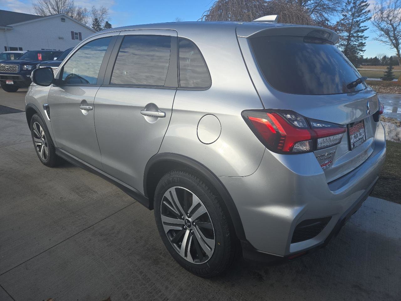 Used 2024 Mitsubishi Outlander Sport SE AWD/4WD image 6