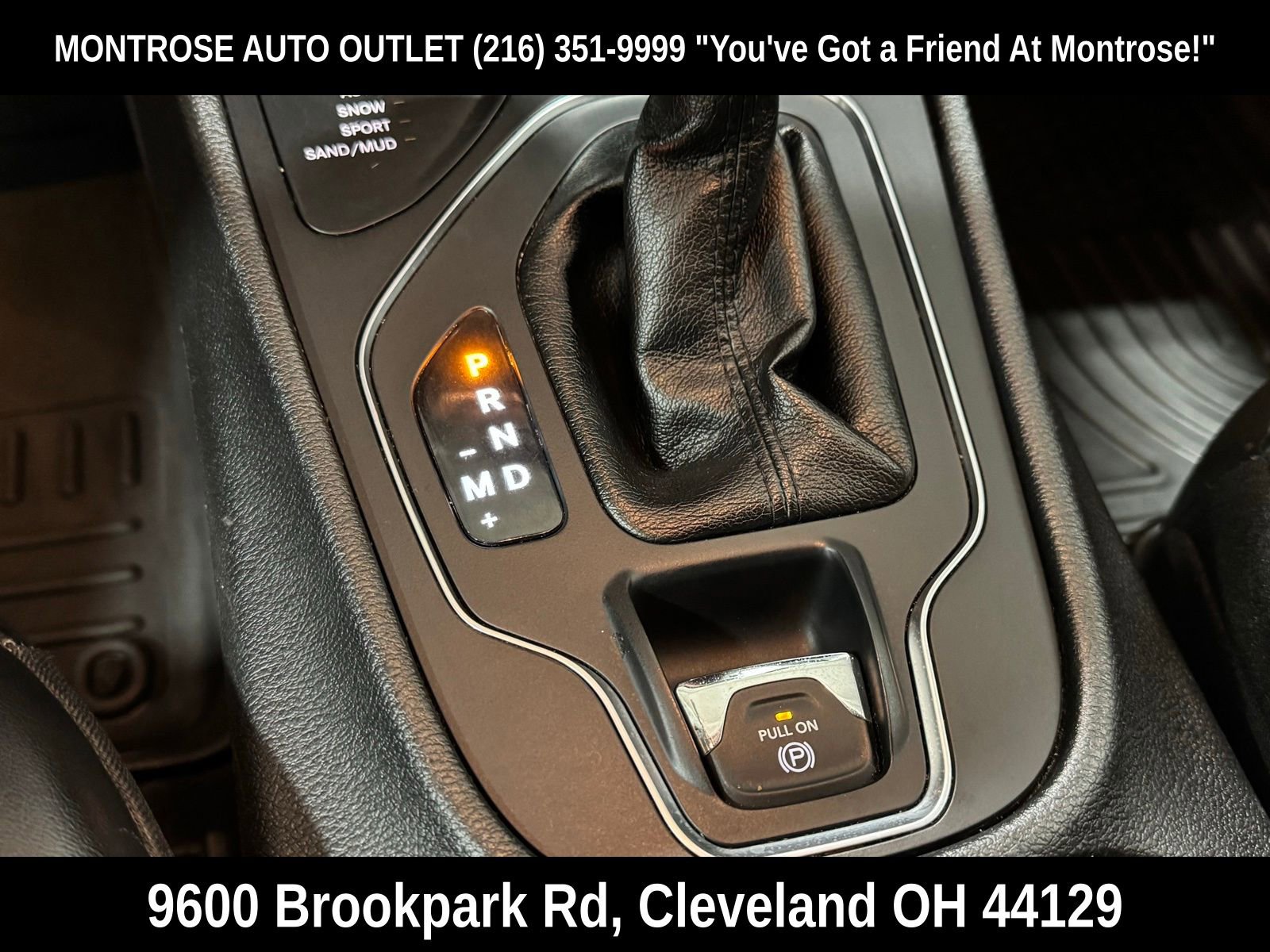 Used 2019 Jeep Cherokee Latitude Plus w/ Comfort/Convenience Group image 25