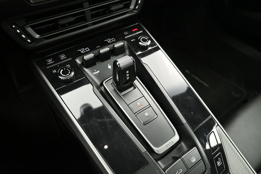 Certified 2022 Porsche 911 Carrera RWD image 11