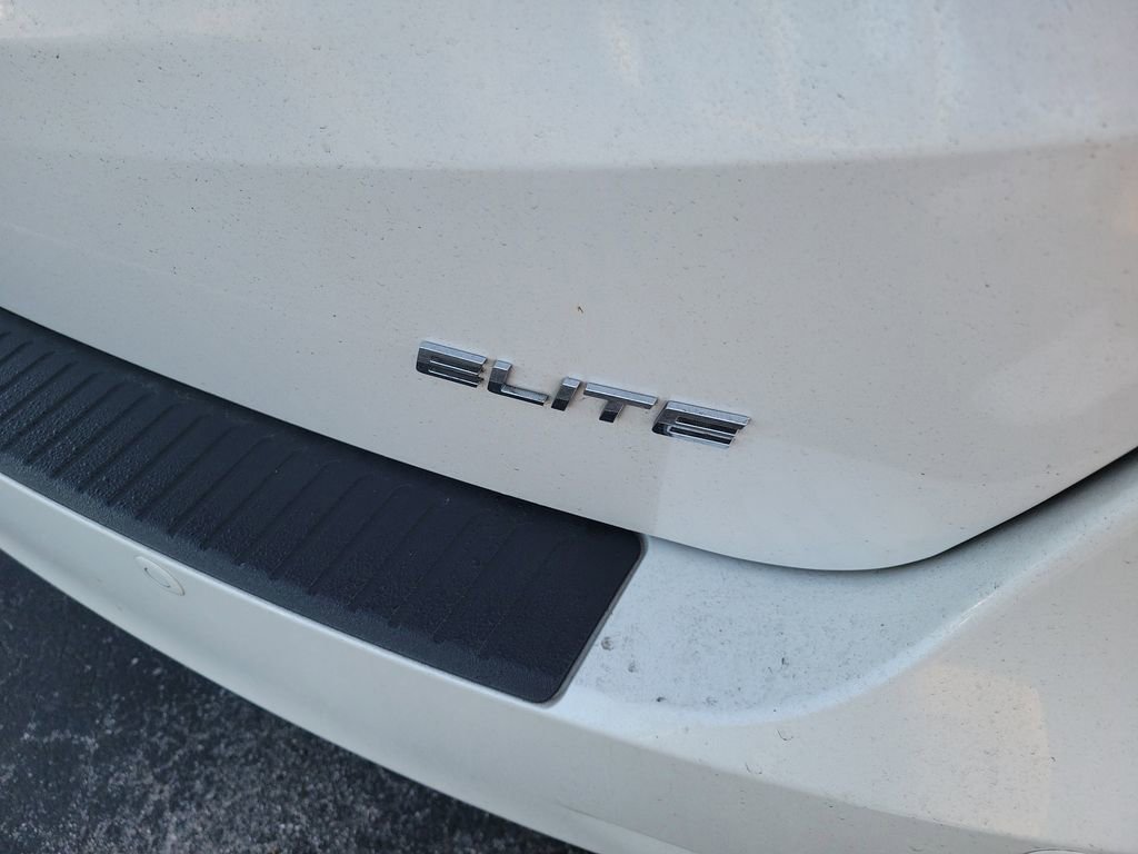 Used 2024 Honda Odyssey Elite image 13