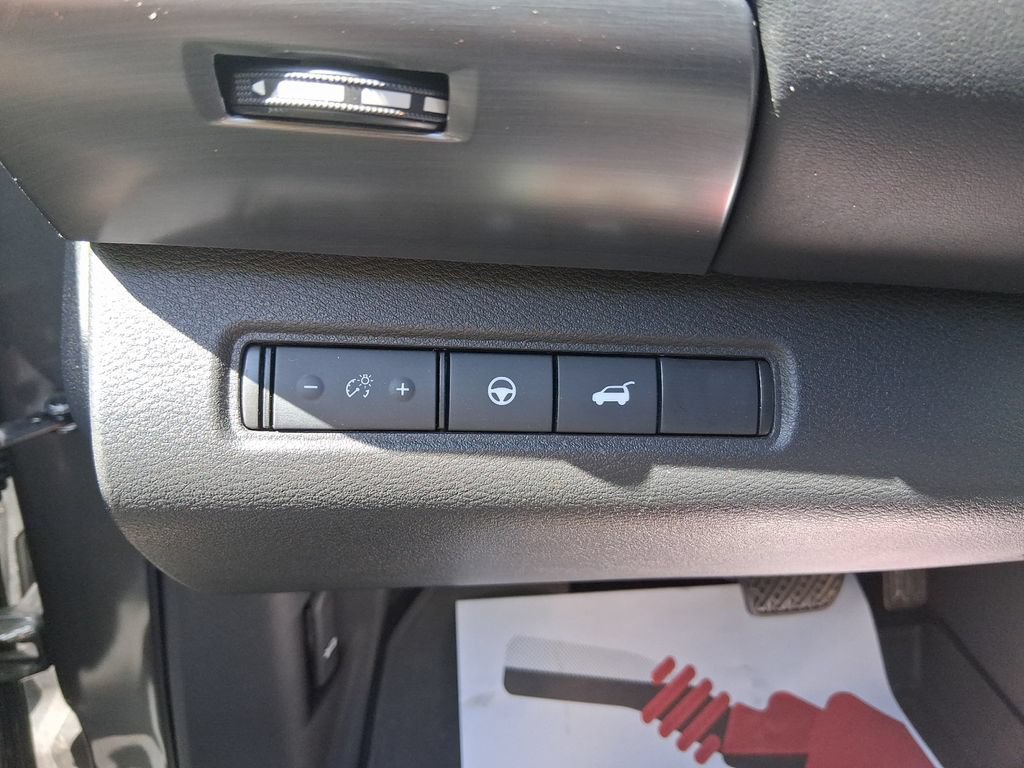 Used 2025 Nissan Pathfinder Rock Creek AWD/4WD image 32