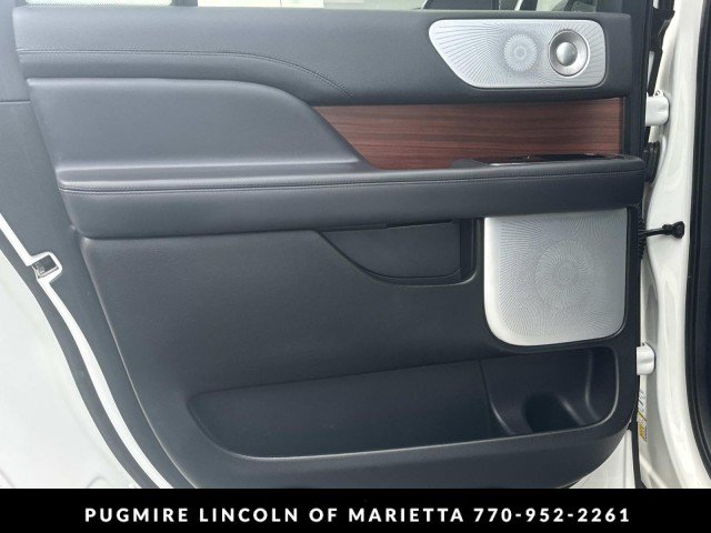 Used 2023 Lincoln Navigator L Reserve AWD/4WD image 22