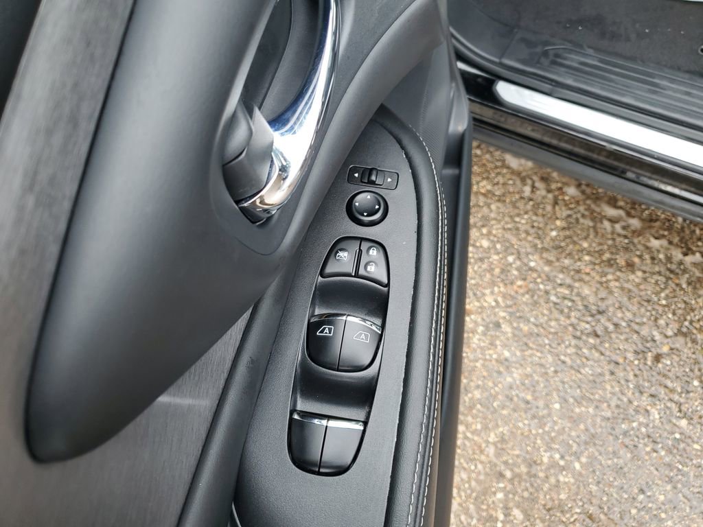 Used 2020 Nissan Murano SL image 21