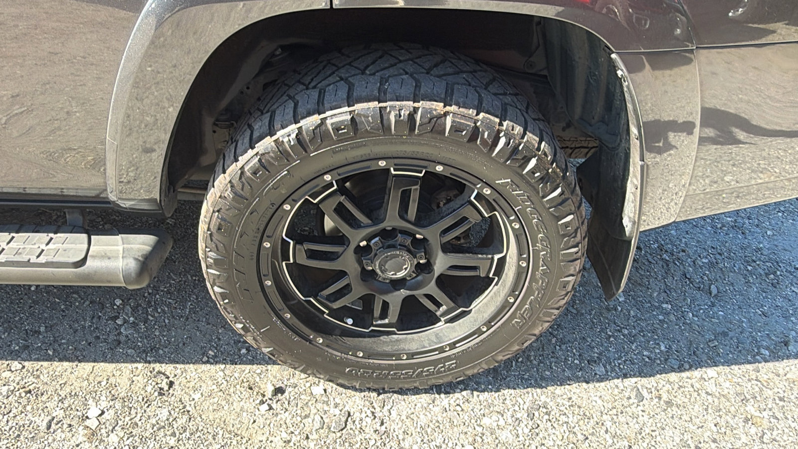 Used 2017 Toyota 4Runner SR5 Premium RWD image 12