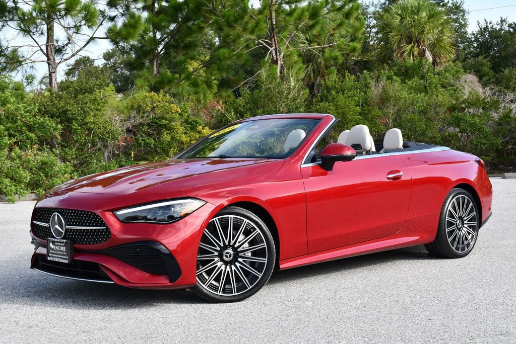 Used 2024 Mercedes-Benz CLE 300 4MATIC Cabriolet image 20