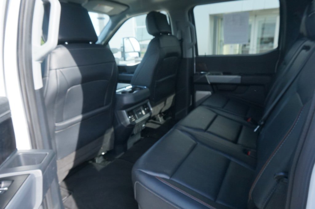 Used 2023 Ford F350 Lariat w/ Chrome Package AWD/4WD image 10