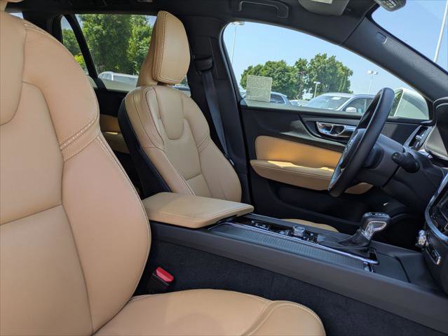 Used 2020 Volvo V60 T5 Cross Country AWD/4WD image 24