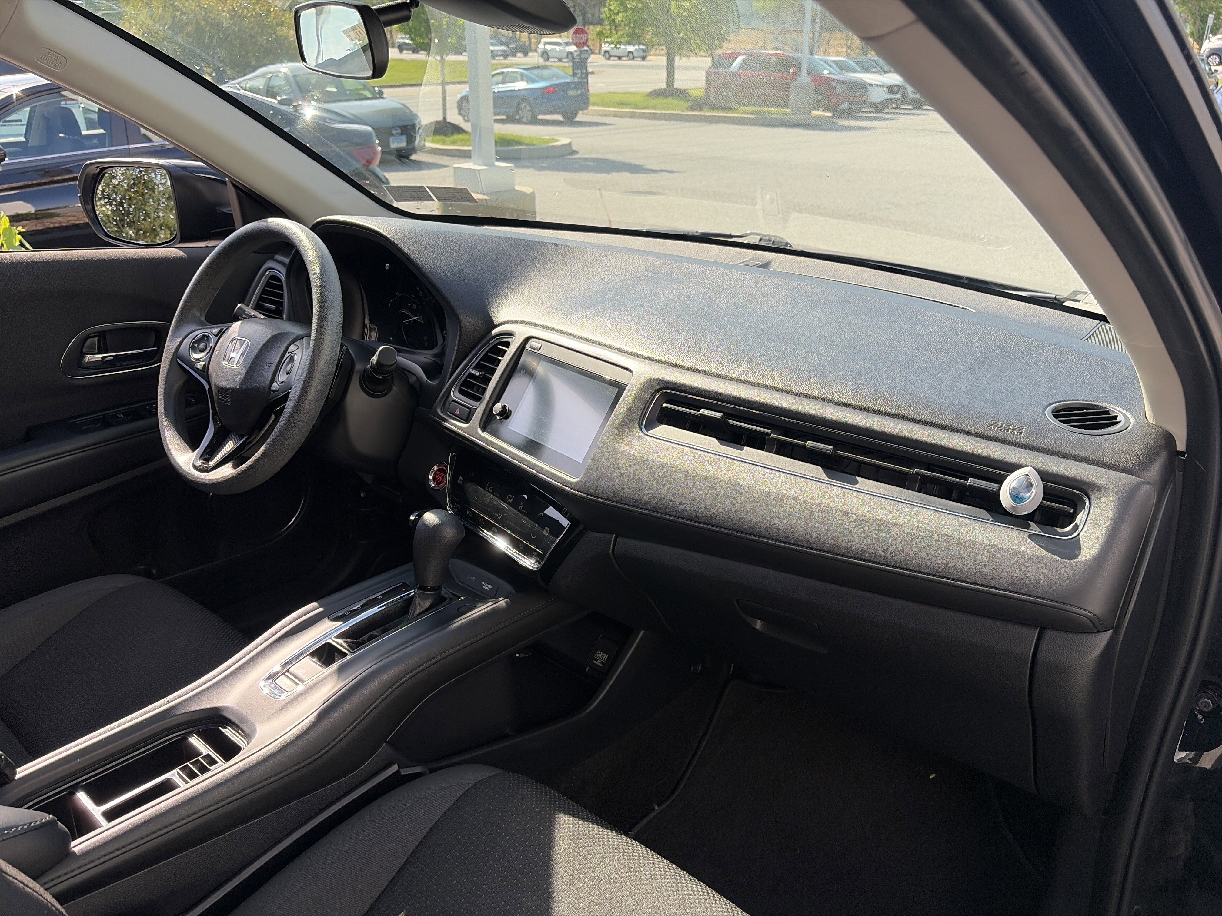 Used 2021 Honda HR-V EX image 4