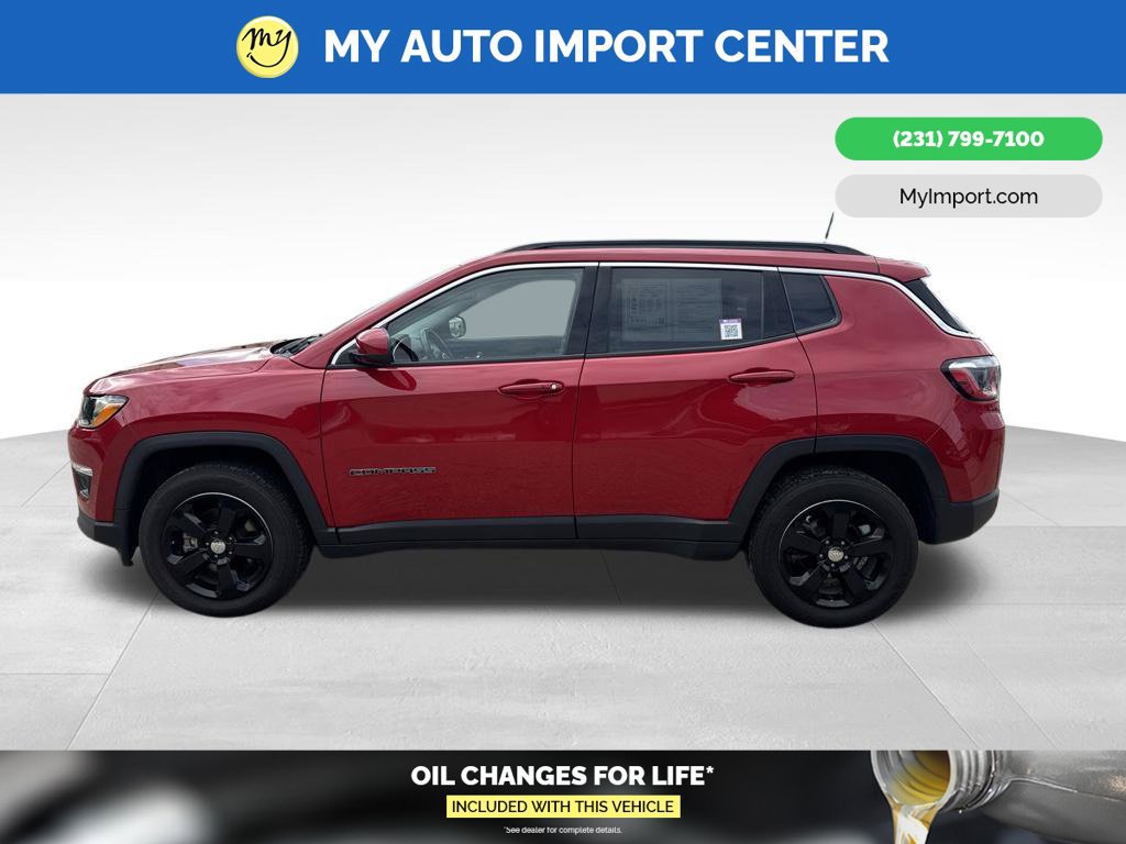 Used 2018 Jeep Compass Latitude w/ Popular Equipment Group AWD/4WD image 4