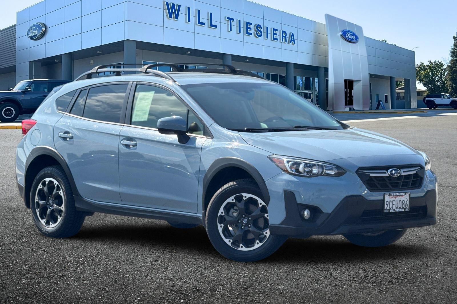 Used 2023 Subaru Crosstrek 2.0i Premium w/ Popular Package #4 image 2