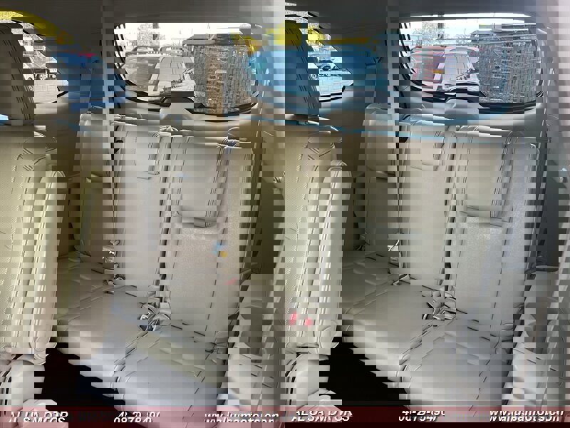 Used 2017 Toyota Highlander Limited image 26