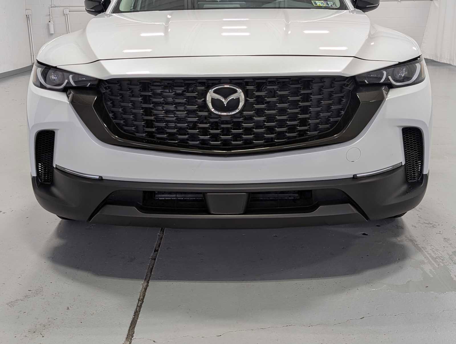 Used 2025 MAZDA CX-50 AWD 2.5 S w/ Preferred Package image 2
