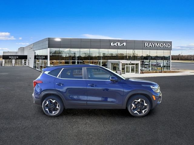 Certified 2024 Kia Seltos EX AWD/4WD image 2