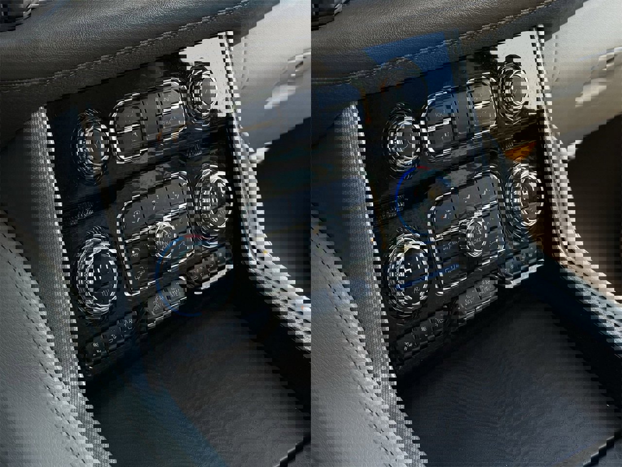 Used 2022 GMC Yukon XL Denali image 18