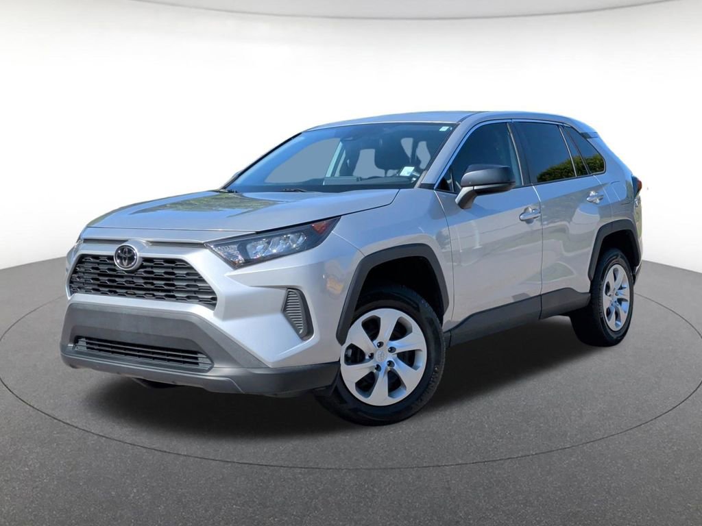 Used 2022 Toyota RAV4 LE FWD video 1