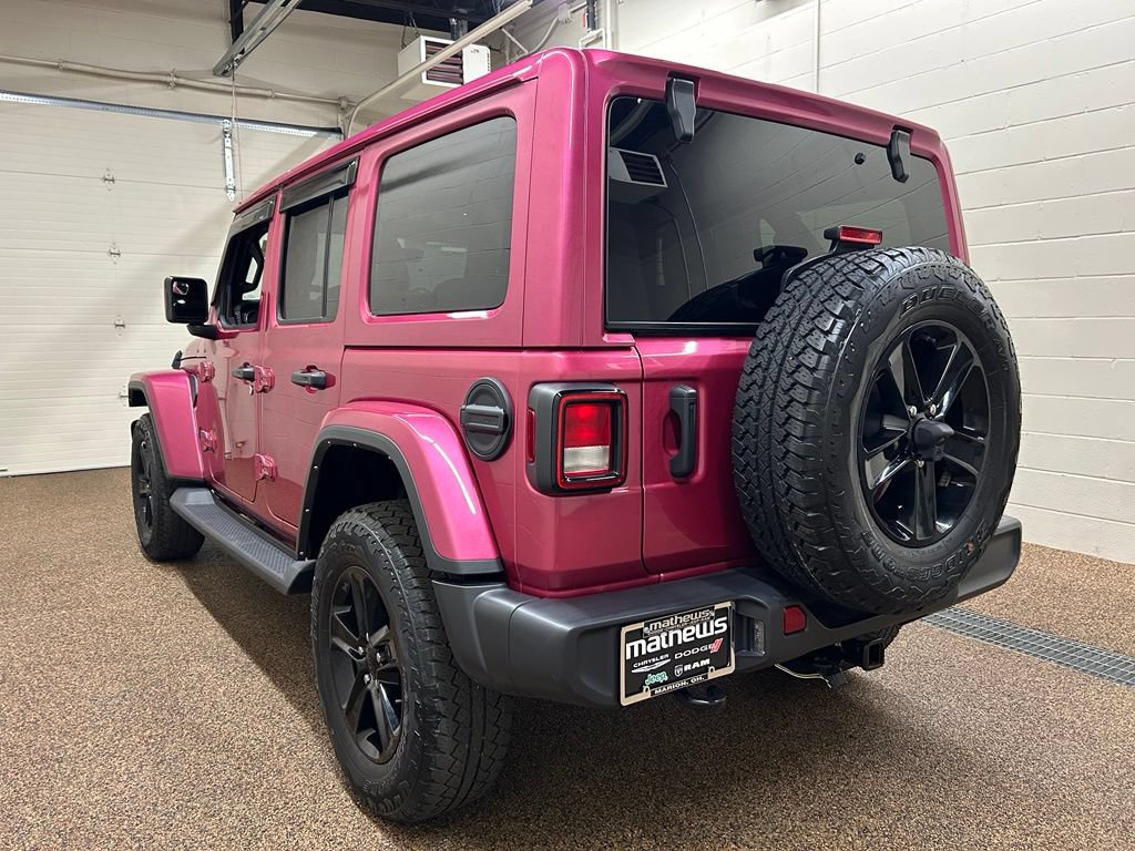 Used 2022 Jeep Wrangler Unlimited Sahara AWD/4WD image 4