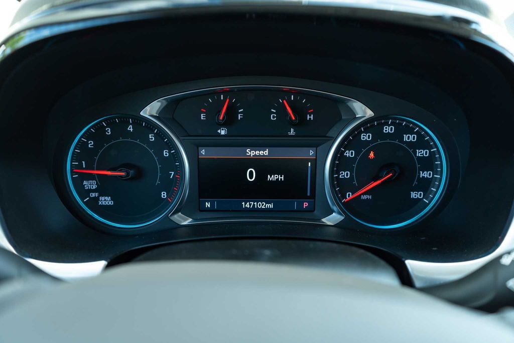 Used 2020 Chevrolet Traverse LT FWD image 24