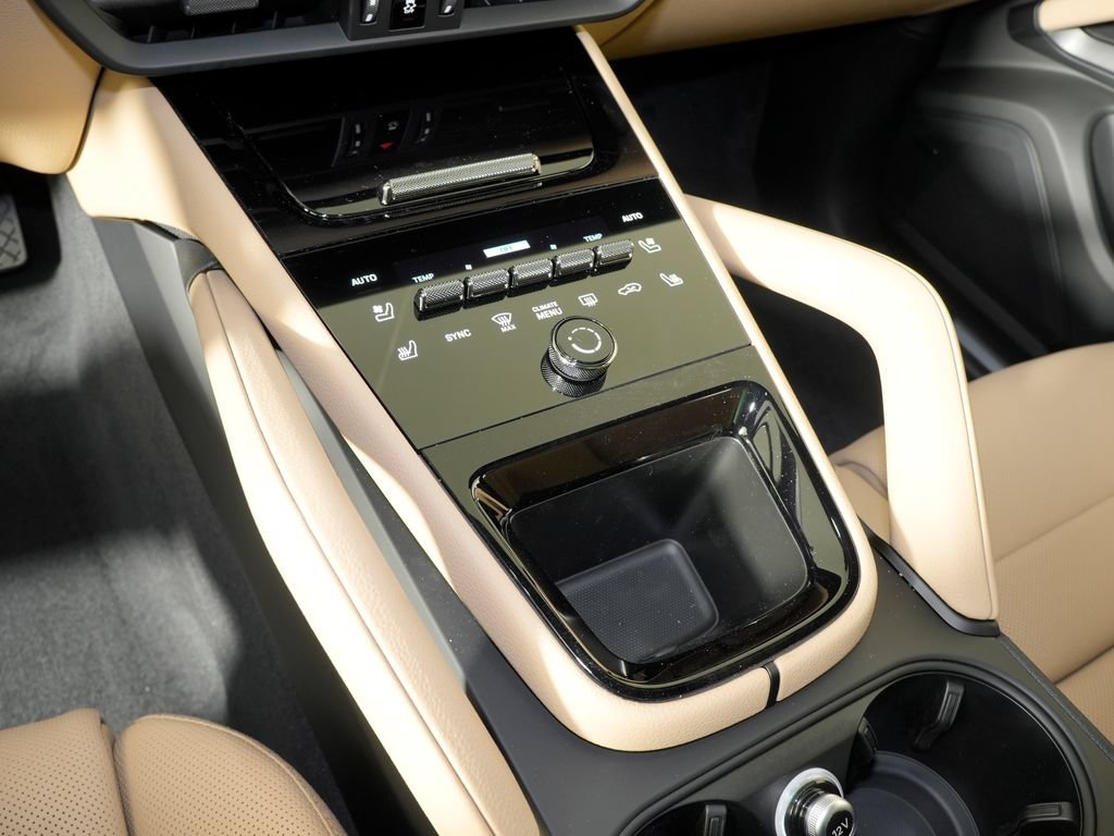 New 2026 Porsche Cayenne AWD/4WD image 30
