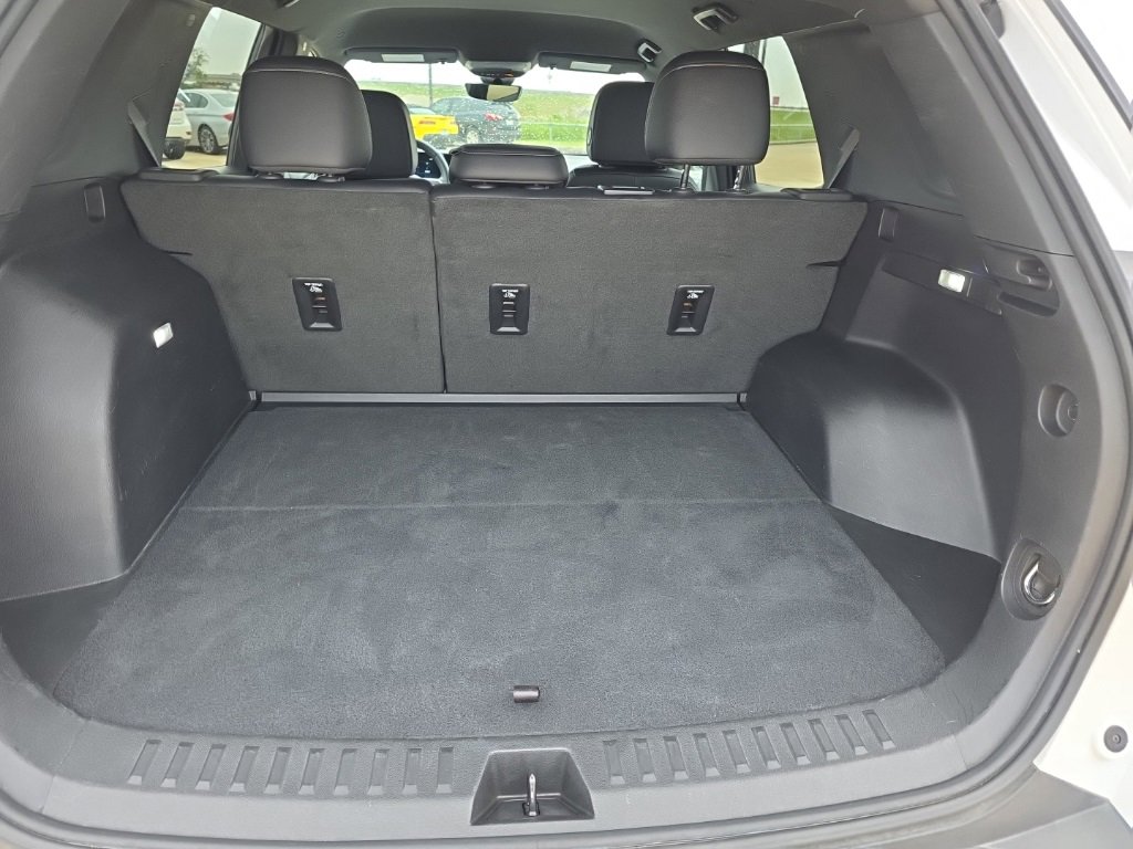 Used 2025 Chevrolet Equinox LT w/ Convenience Package II image 19