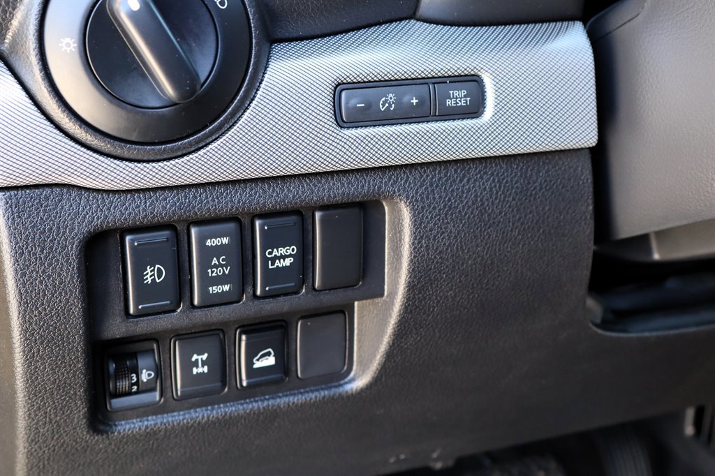 Used 2016 Nissan Titan PRO-4X AWD/4WD image 41