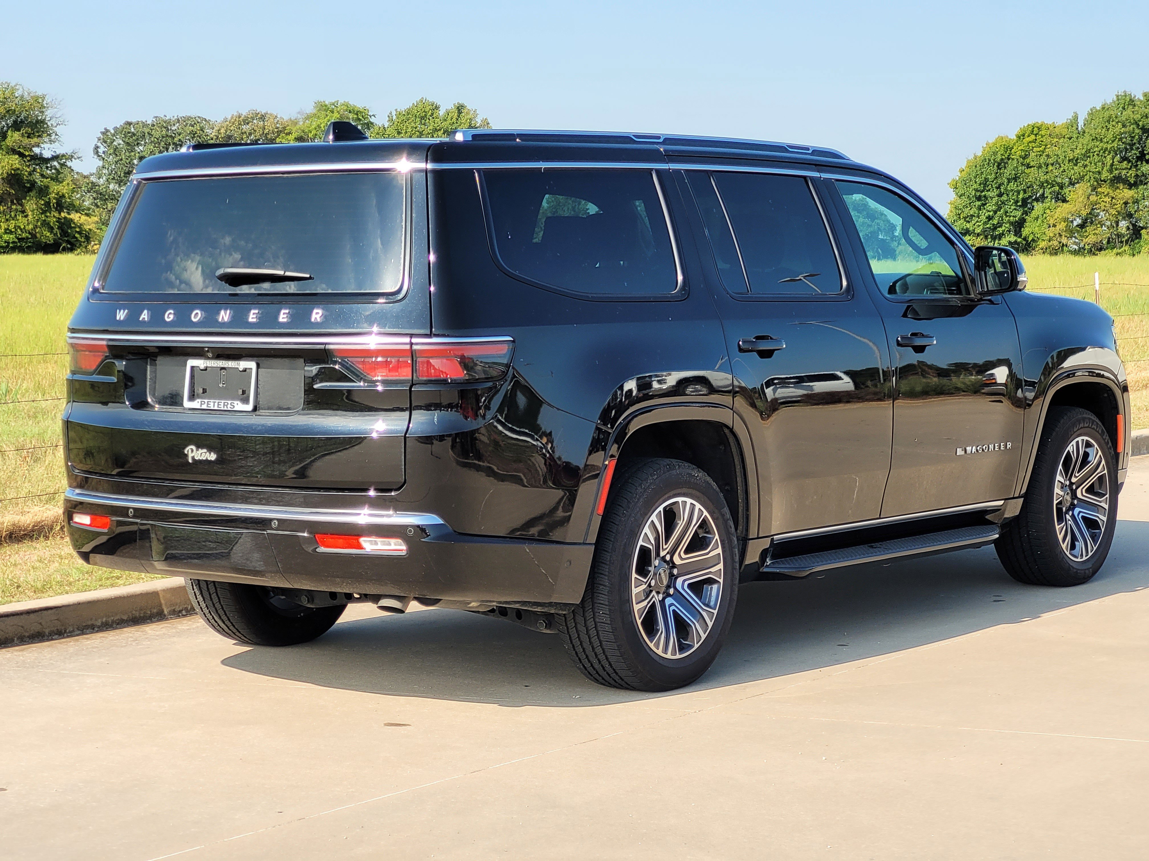 New 2025 Jeep Wagoneer 4WD w/ Convenience Group I image 3