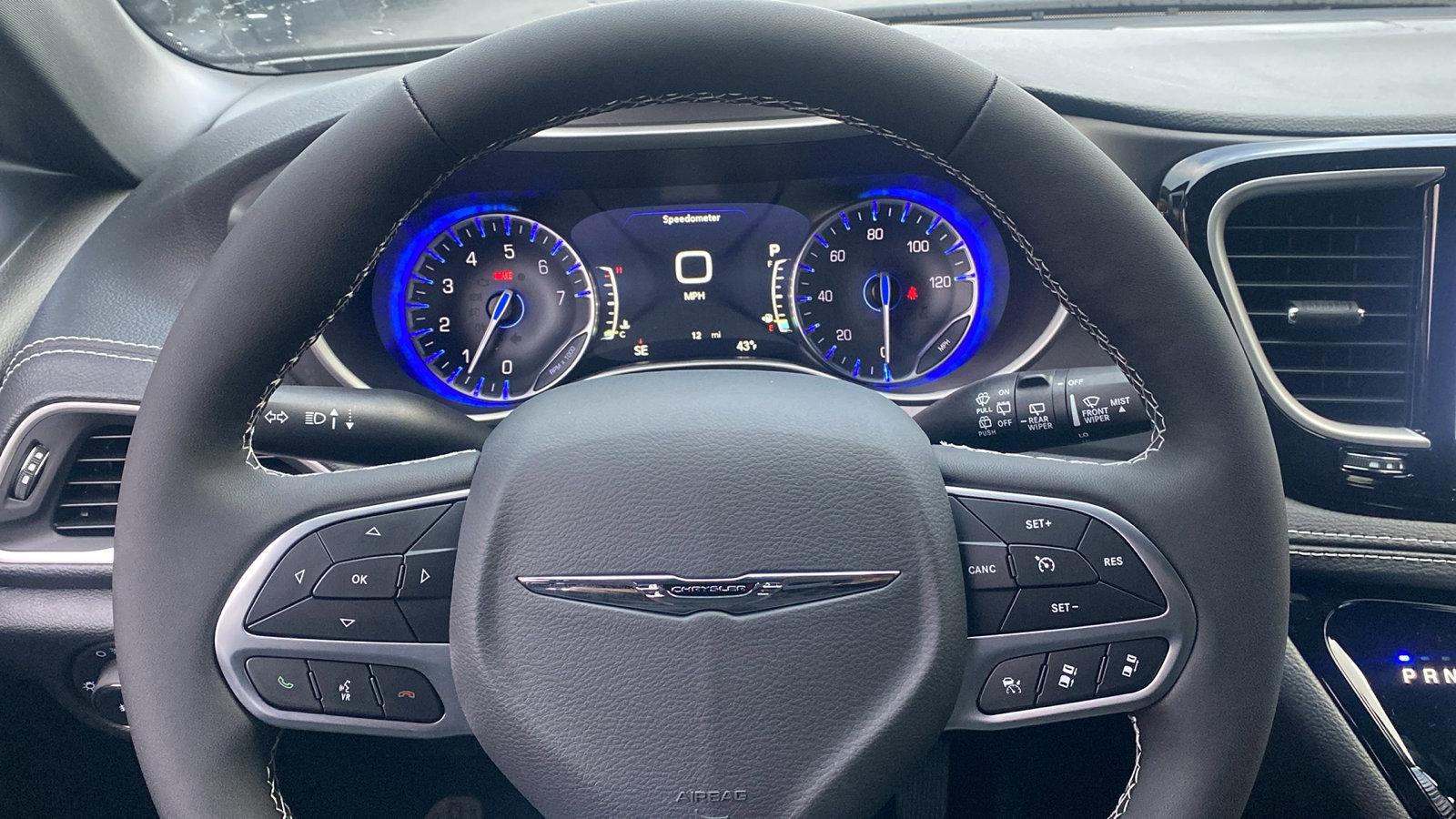 New 2026 Chrysler Pacifica Select AWD/4WD image 10