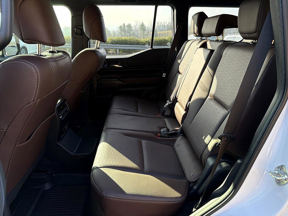 Certified 2024 Toyota Land Cruiser Base image 12