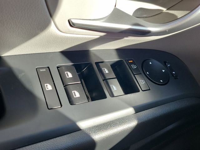 New 2026 Hyundai Tucson SE image 14