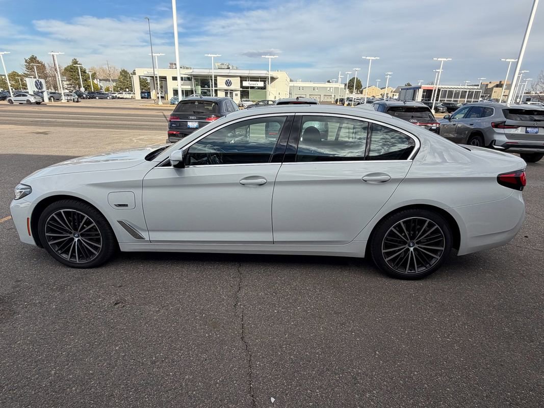 Used 2023 BMW 530e xDrive image 40