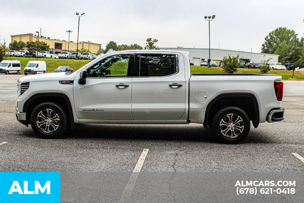 Used 2025 GMC Sierra 1500 SLT RWD image 6
