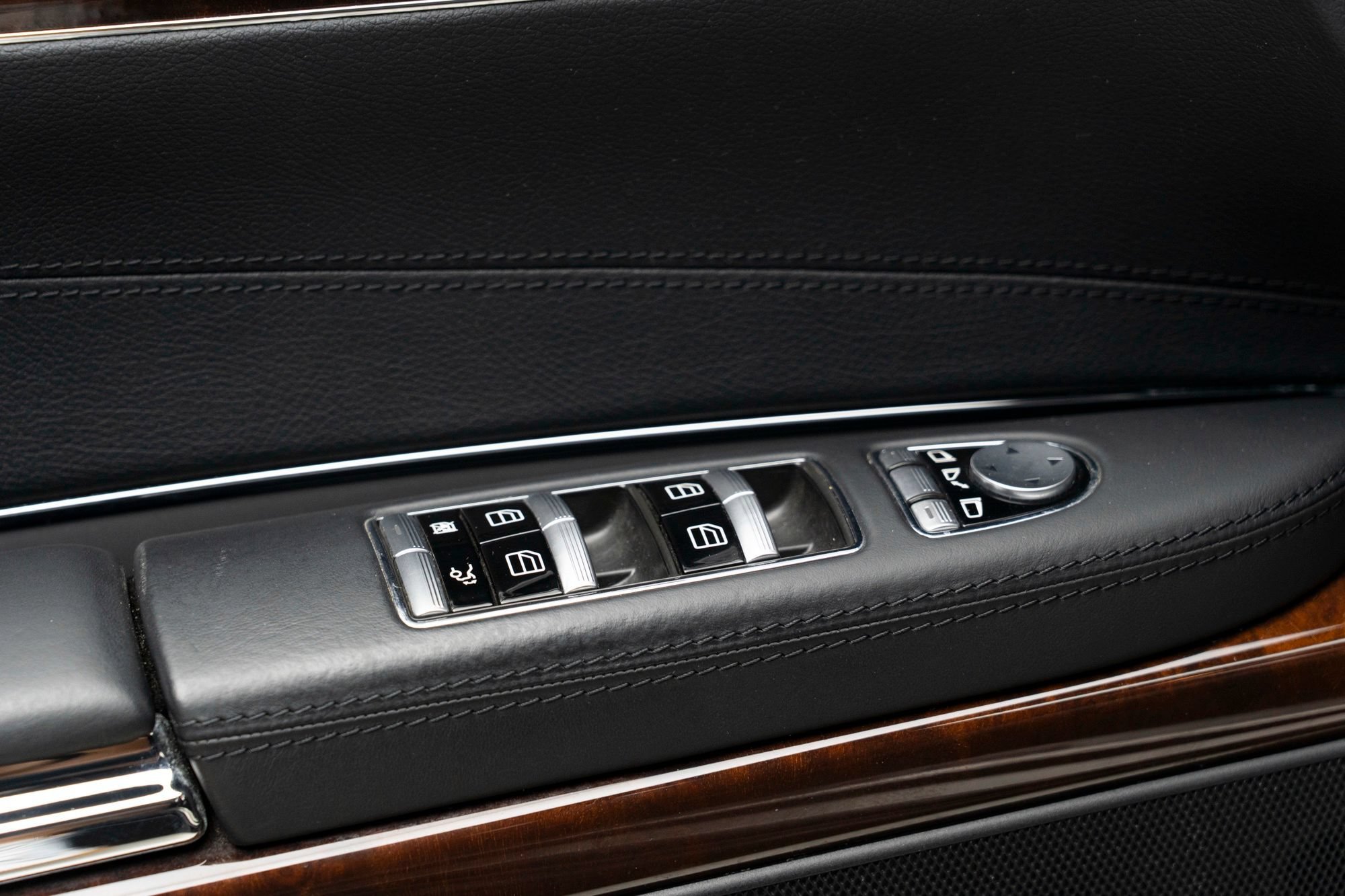 Used 2012 Mercedes-Benz CL 63 AMG image 20