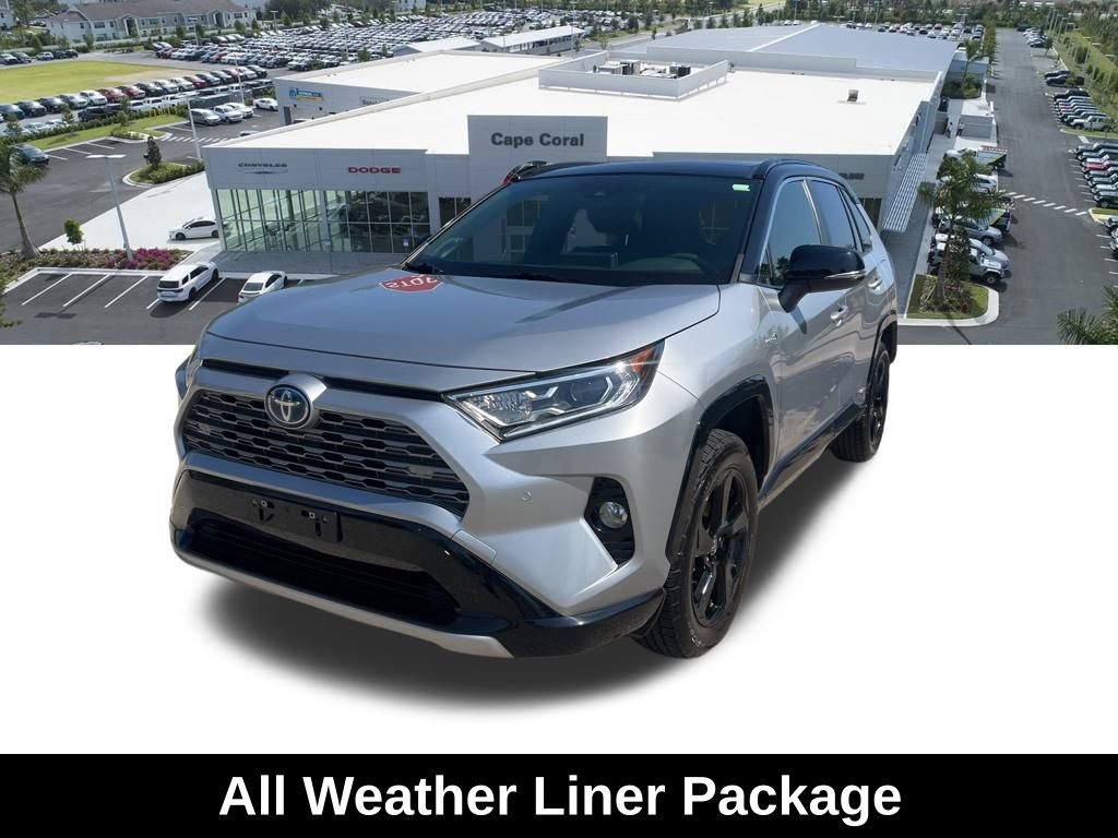Used 2020 Toyota RAV4 XSE AWD/4WD image 3
