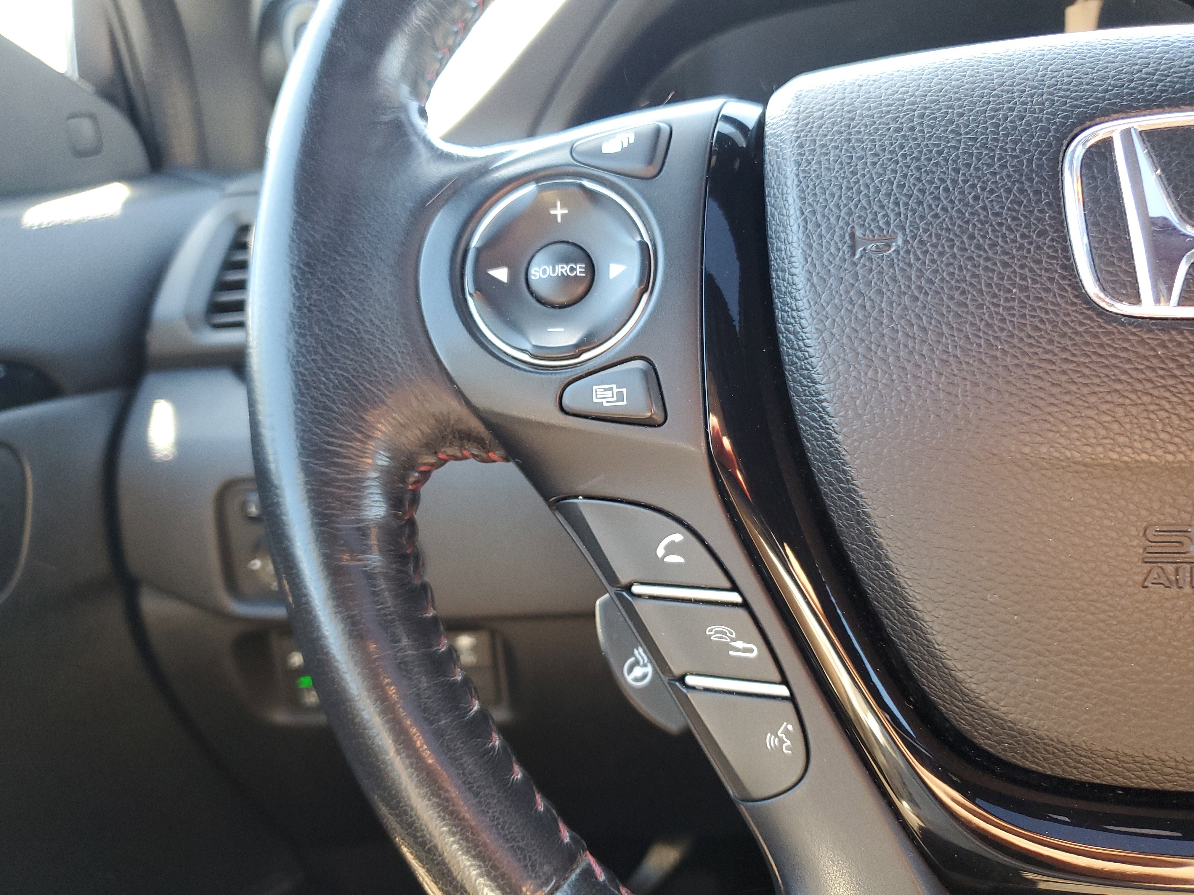 Used 2018 Honda Ridgeline Black Edition image 21