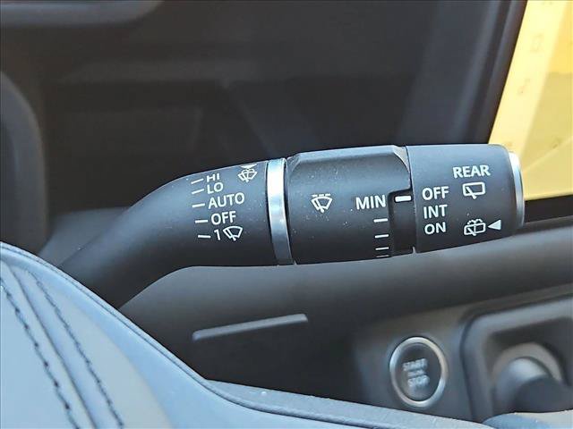 Used 2023 Land Rover Defender 90 X AWD/4WD image 27