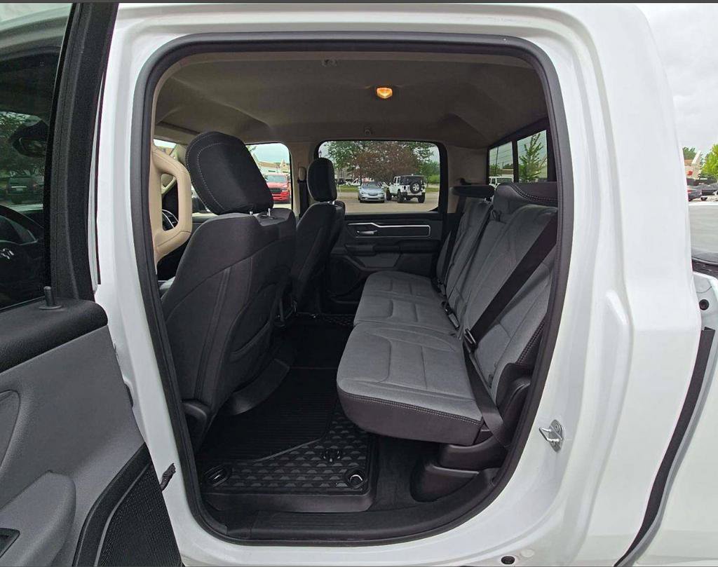 Used 2019 RAM 1500 Big Horn AWD/4WD image 16