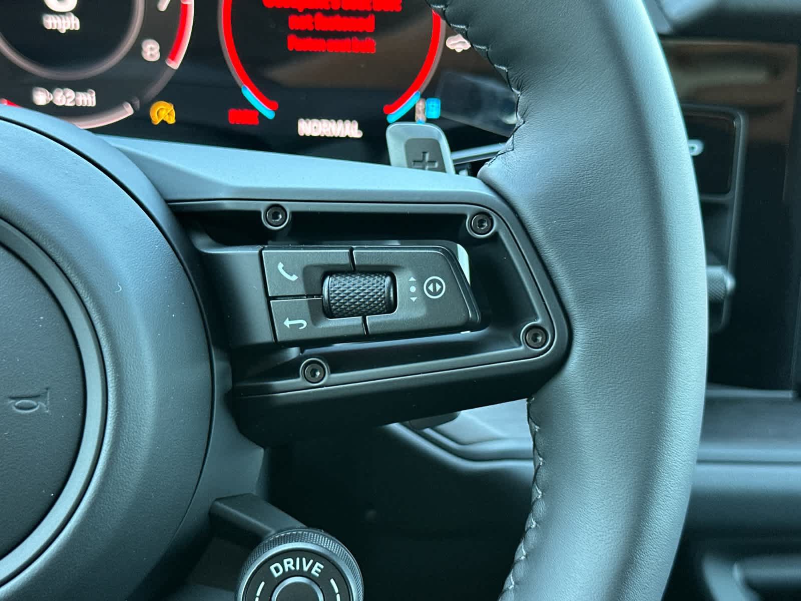 New 2026 Porsche Cayenne GTS AWD/4WD image 28