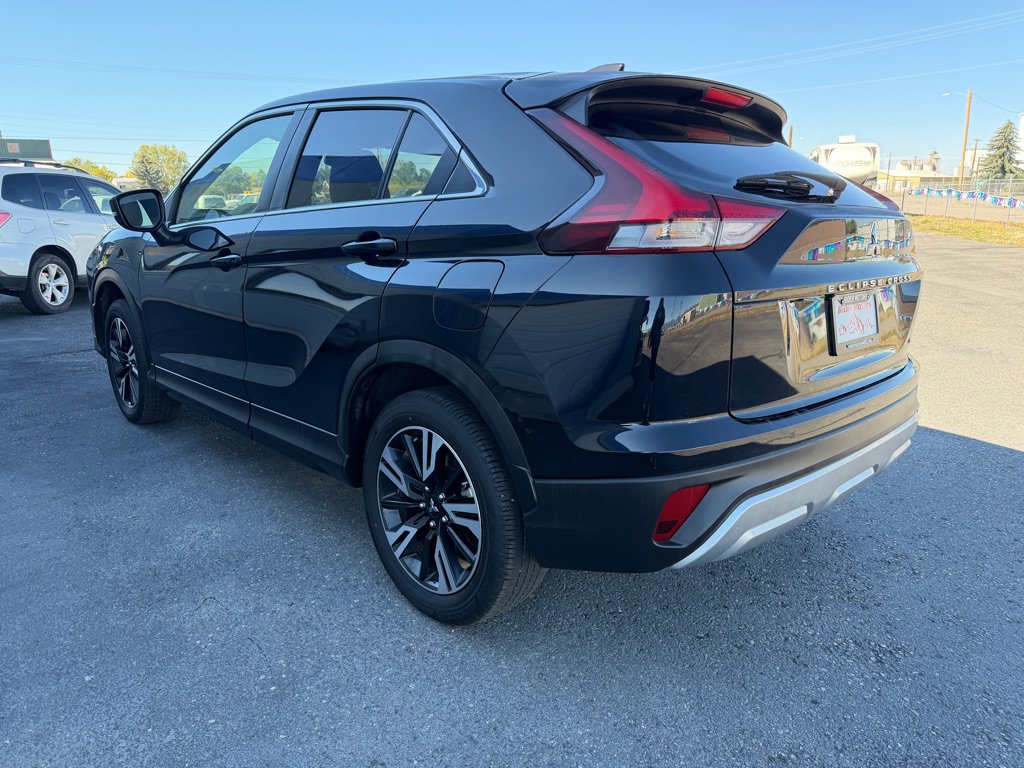 Used 2025 Mitsubishi Eclipse Cross SE AWD/4WD image 3