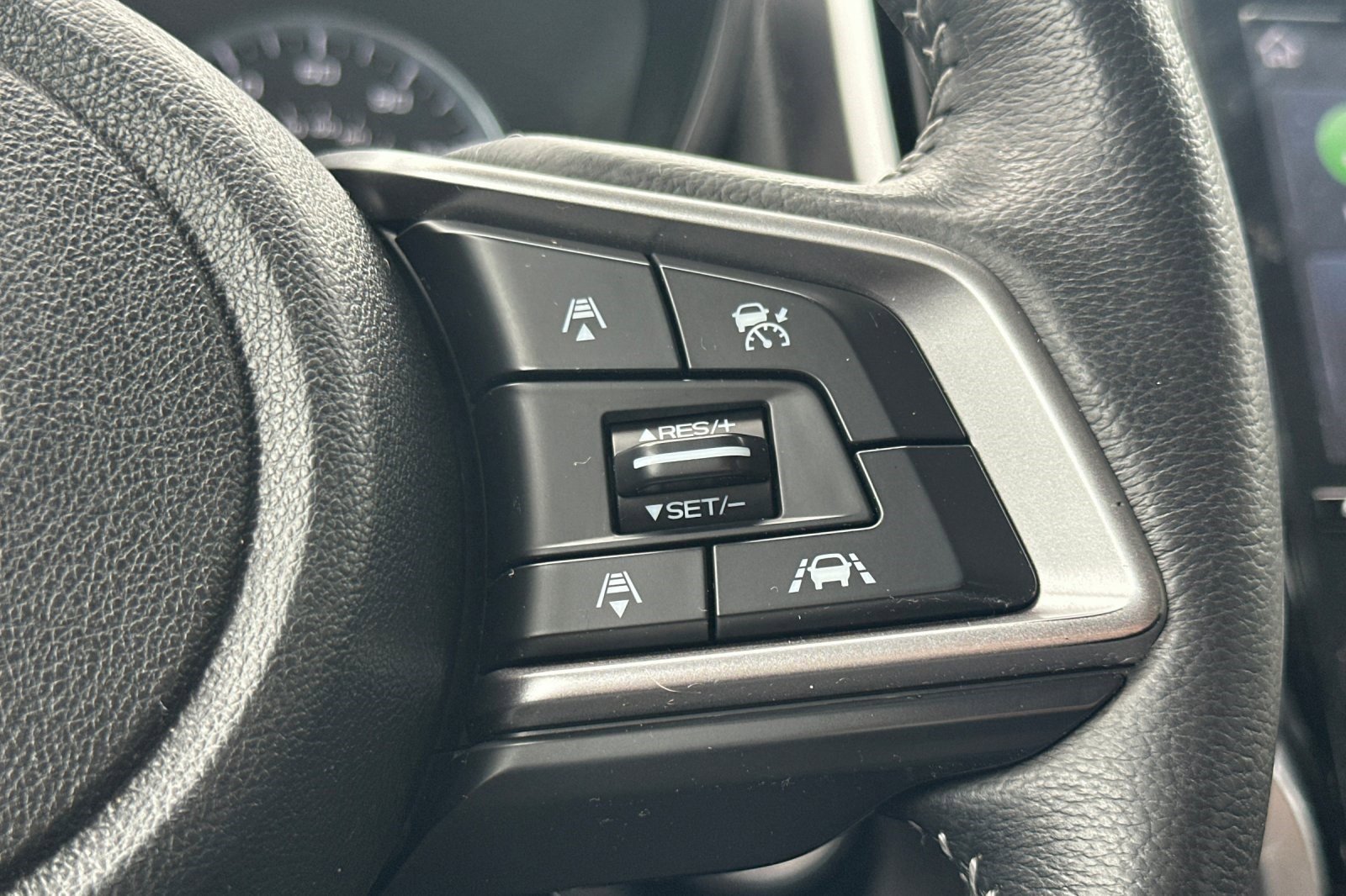Used 2019 Subaru Ascent Limited w/ Popular Package #2 image 32